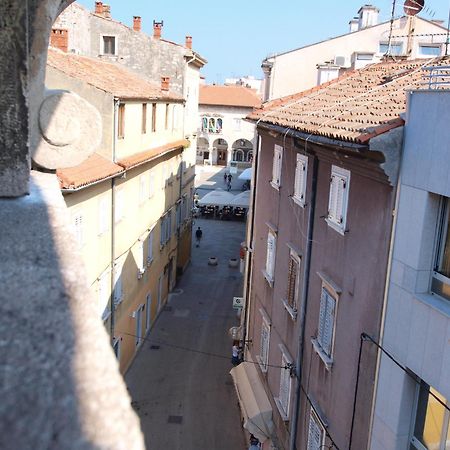 Studio On Main Pedestrian Street Apartment Pula Room photo